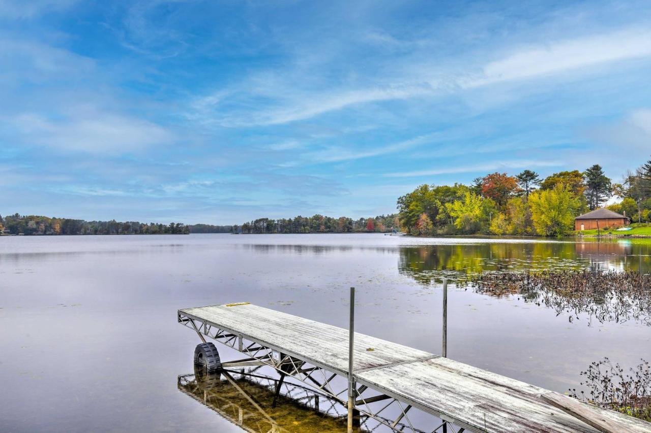 Historic Cumberland Home On Beaver Dam Lake! Exterior photo