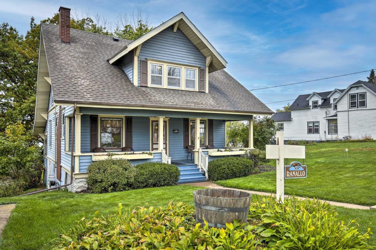 Historic Cumberland Home On Beaver Dam Lake! Exterior photo